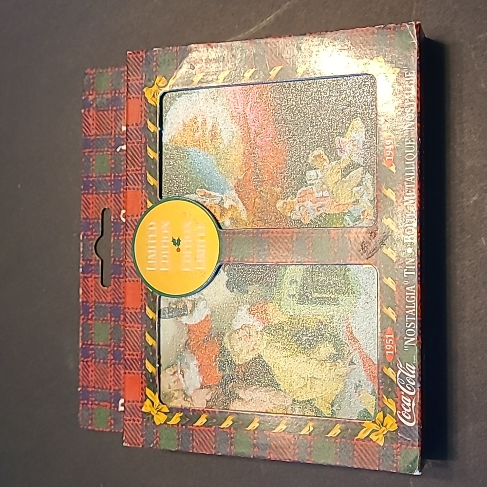 Vintage Coca Cola 1996 Nostalgia Santa Playing Cards in Tin Box